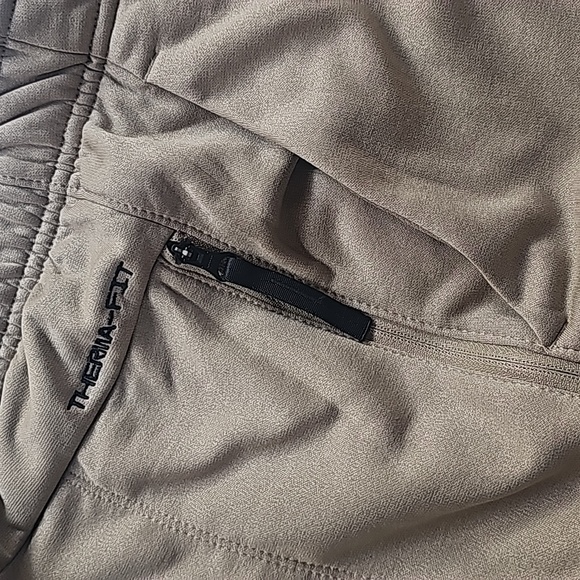 Nike Standard Fit Sweatpants - Picture 8 of 8